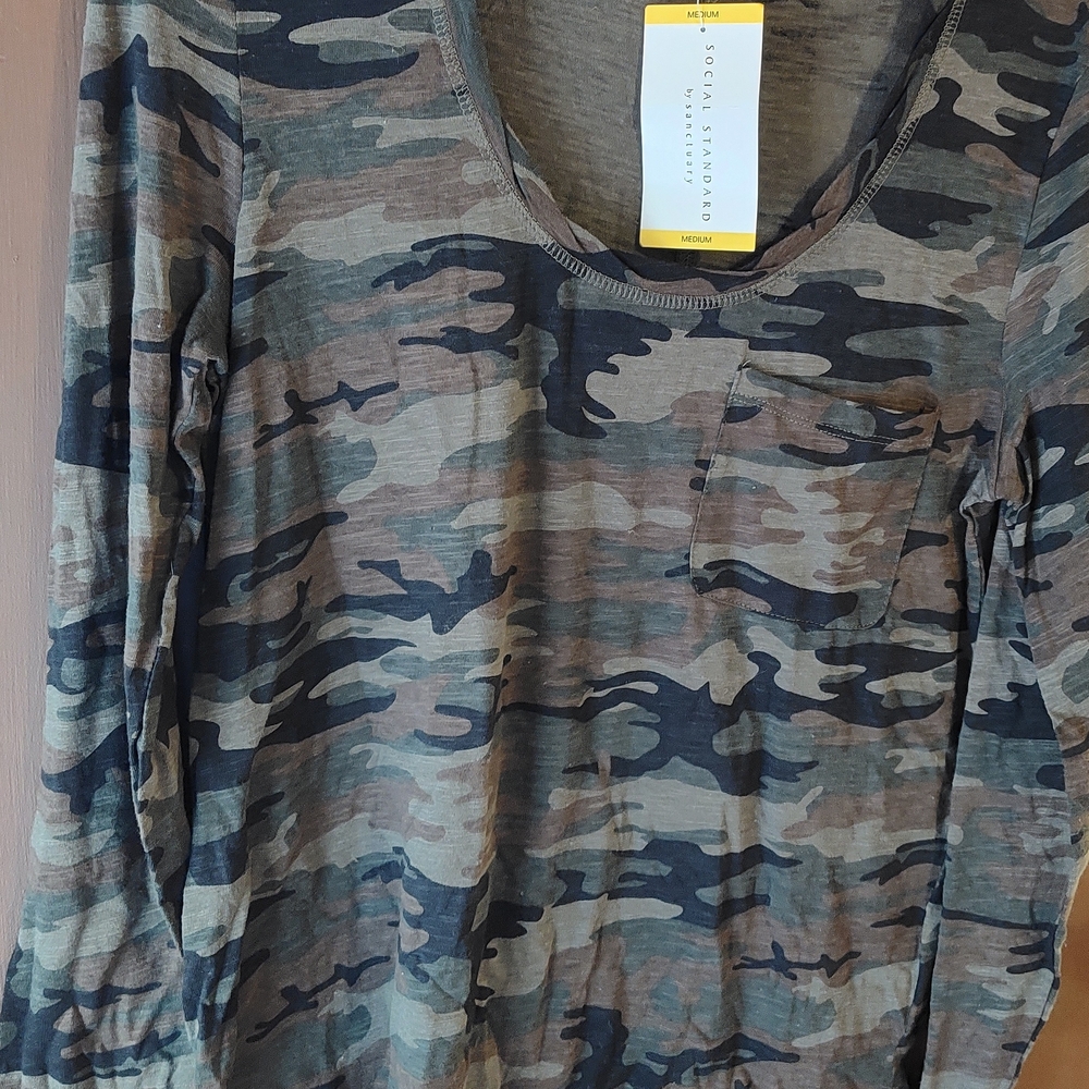 Social Standard Camouflage Long Sleeve Tee